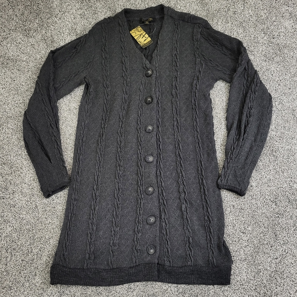 Suzanne Betro Gray Cardigan Size Medium